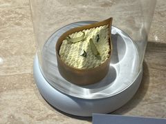 -VERIE BAKEHOUSE
