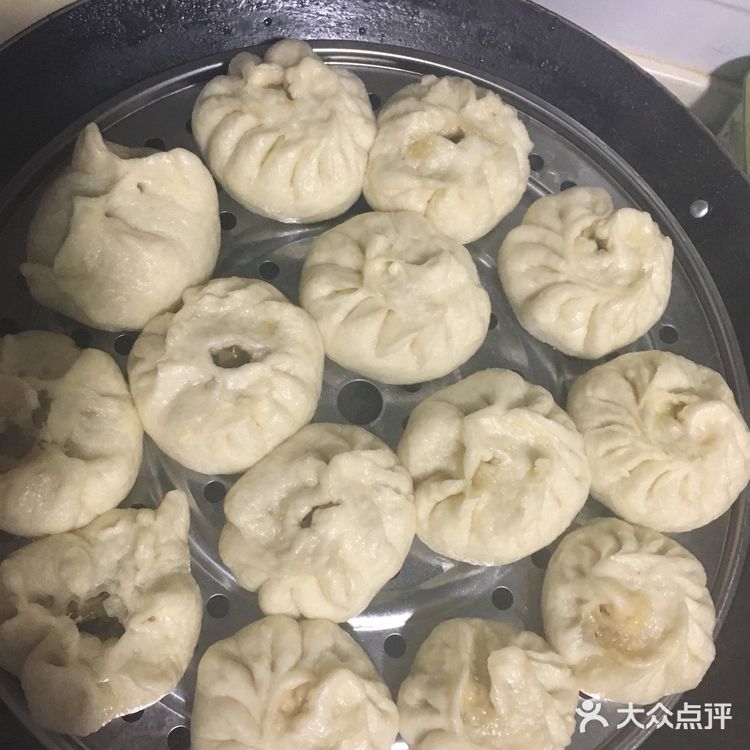 菜包子