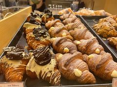 泡芙羊角-OUR Bakery(SKP-S店)