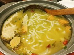 -周鱼小馆石锅酸菜鱼(活力汇店)