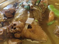 小鸡炖蘑菇-关东大厨老三熏鹅(新石店)
