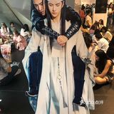 场馆里的陈情令专题布置很漂亮。重点是肖战和王一博真帅气