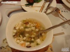 清淡的豆腐汤-牡丹国际大酒店-港式茶餐厅