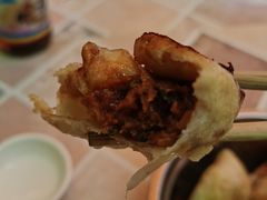 肉煎包-依云煎包店