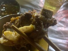 羌族土火锅-茂县小辣椒川菜馆-羌家铜锅土火锅
