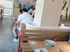 -蜜桃餐厅·伴山(湖滨商业街店)