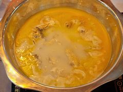 -鲜入围煮花胶鸡海鲜火锅