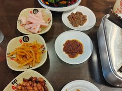 -富正毅三下锅·湘西韵味(天门山索道店)