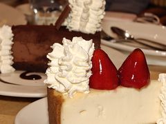 鲜草莓芝士蛋糕-The Cheesecake Factory芝乐坊餐厅(兴业太古汇店)