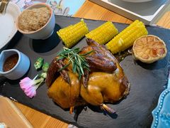 香草烤脆皮小春鸡-麦甜创意轻食餐厅(西康路店)