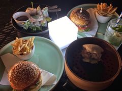 -瑰丽酒店·海吧·天际下午茶·现场DJ·天台酒吧