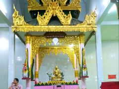 -ခြောက်ထပ်ကြီးရွှေသာလျောင်းဘုရားကြီး