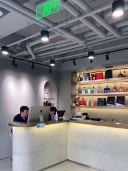 -变画·发型STUDIO