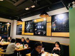 大堂-一顿烧烤(八经街店)