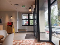 -必胜客(兴隆店)