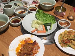 -萨拉伯尔水源素问店·韩国宫廷料理(人民路店)
