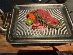 -蟹犇前•帝王蟹雪蟹(陆家嘴店)