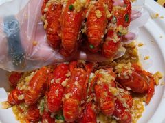 -肥肥虾庄·金牌油焖大虾(汉口城市广场店)