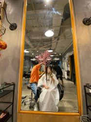 -时尚殿堂明星门店