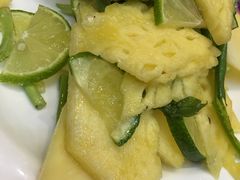 -香巴拉云南餐厅(华莱坞店)