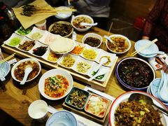 -怪噜范·老贵阳街头名小吃(鸿通城店)