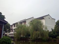 -梁鸿湿地丽笙度假酒店大堂吧