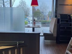 靠窗位-必胜客(长虹万达店)