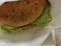 -必胜客(大宁路店)