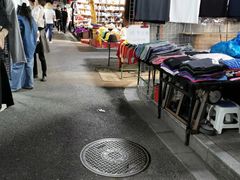 -吴山路夜市