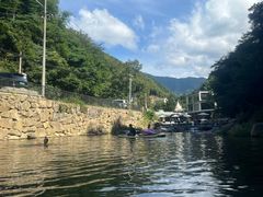 -安吉龙王山峡谷漂流