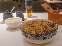 -镇南锅盖面馆(解放路店)