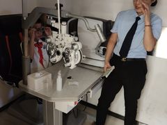 -博士眼镜(东莞东湖花园店)