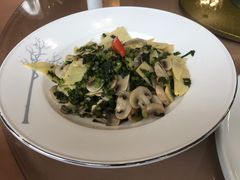 雪菜冬笋炒蘑菇-南湖船菜大酒店