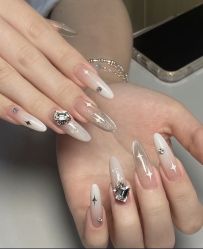-IDO美甲美睫
