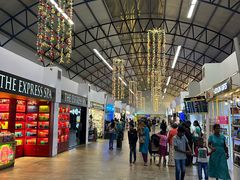 -班达拉奈克国际机场