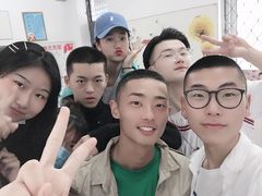 -江苏模特艺术学校