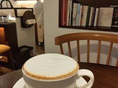 -Café Monson