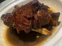 -老码头黑皮肘子锅包肉(赣水路店)