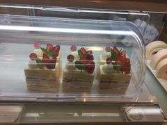 -花花卷卷·鲜食蛋糕(静安久光百货店)