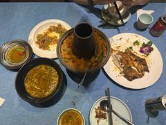 -香巴拉云南餐厅(华莱坞店)