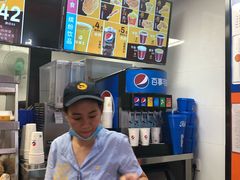 -华莱士·全鸡汉堡(五号路店)