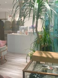 -染指坊日式美甲美睫设计中心