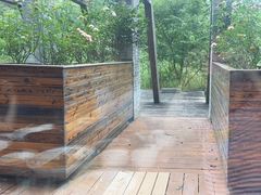 -黔蘑菇四季餐厅(观山湖店)