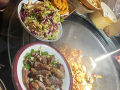 -挂旗柴锅鸡(蚌山区嘉年华店)