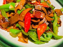 牛肝菌火腿炒辣椒-華府Deluxe(兴业太古汇店)