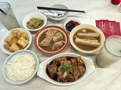 -黄亚细肉骨茶(仰光路店)