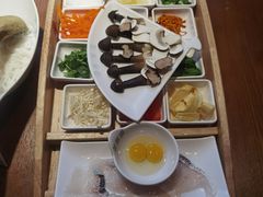 野生菌过桥米线-芸南道·过桥米线(昆明老街旗舰店)