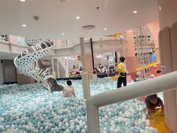 -奈尔宝·儿童乐园·亲子餐厅(鄞州万达店)