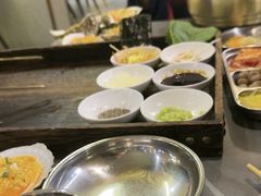 -围炉肉舍•炭烤活鳗•丹东海鲜烤肉(步行街店)