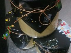 -志龙皇冠吃货椰子铺